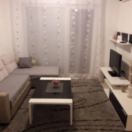 Aurora Apartmán *